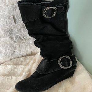Black Suede Naturalizer Boots (7.5)